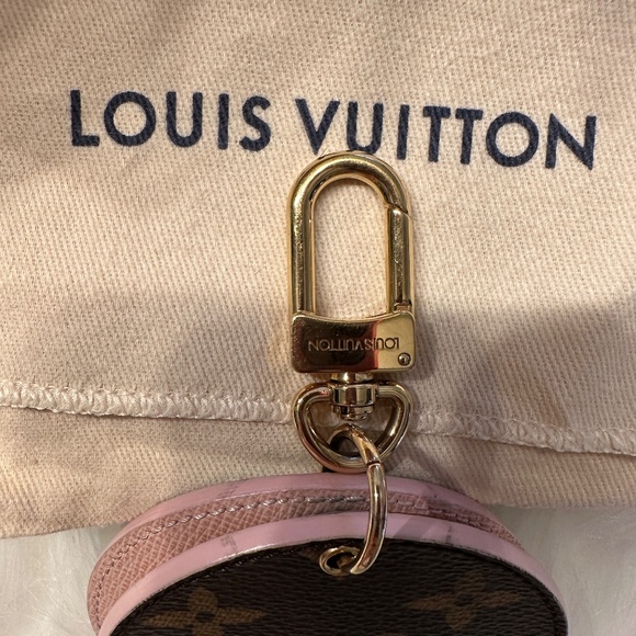 🤎💗FULL INCLUSION Louis Vuitton Keychain / Bag Charm💗🤎 - Picture 6 of 6